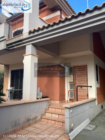 Alquilofacil-murcia alquila este estupendo chalet en la zona de la ñora en 1300€