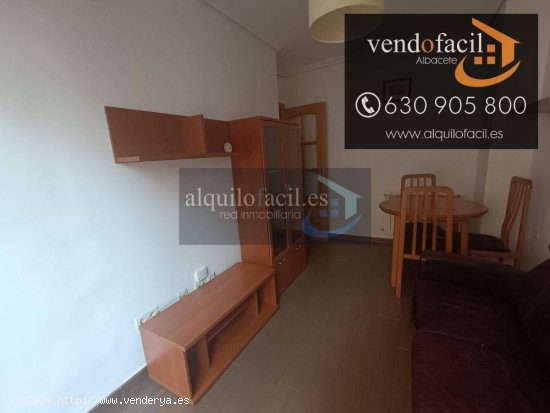 SE VENDE PISO EN C/ ALMERIA DE 1 DORMITORIO POR 108000€