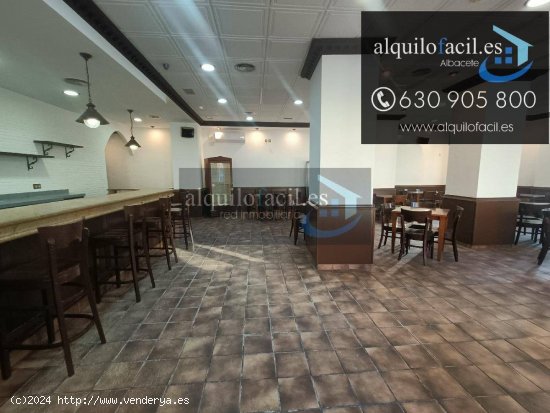 SE ALQUILA RESTAURANTE EN POZO CAÑADA DE 200 METROS POR 1200€