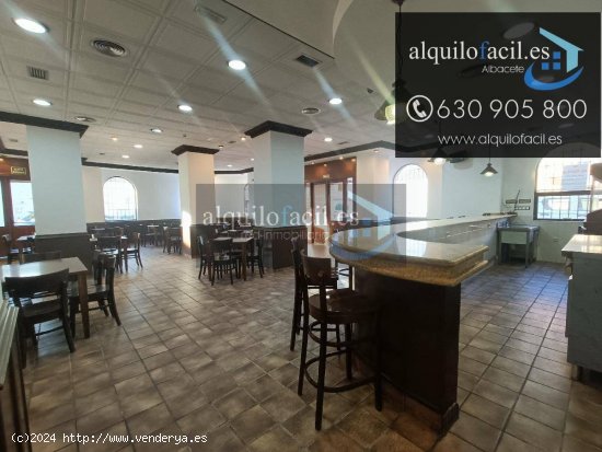 SE ALQUILA RESTAURANTE EN POZO CAÑADA DE 200 METROS POR 1200€