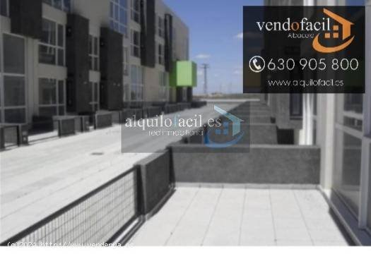 SE VENDEN DUPLEX EN URB LA PIÑA VERDE DE 64 METROS POR 70000€