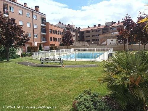 PISO CON PISCINA EN SANTO DOMINGO DE LA CALZADA