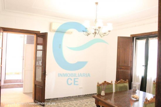  Se vende extensa planta baja en Santa Catalina 