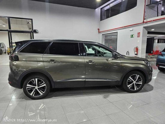 Peugeot 5008 7 PLAZAS 1.6HDI 120CV ALLURE - Lugo