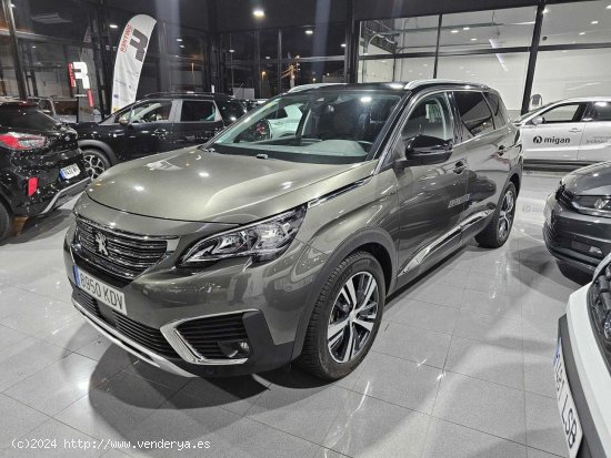 Peugeot 5008 7 PLAZAS 1.6HDI 120CV ALLURE - Lugo