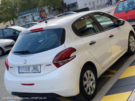 PEUGEOT 208 en venta en Pamplona/IruÃ±a (Navarra) - Pamplona/IruÃ±a