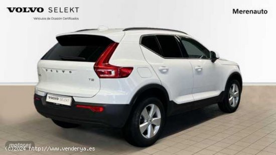 Volvo XC40 XC40 Momentum Core, T2 (gasolina - aut) de 2021 con 55.223 Km por 25.900 EUR. en A Coruna