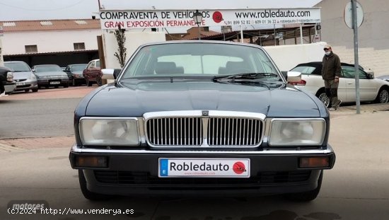 Jaguar XJ6 sovereign 3.2 de 1993 con 174.298 Km por 8.000 EUR. en Madrid