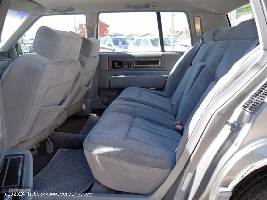 Cadillac Deville Sedan de 1989 con 184.736 Km por 8.500 EUR. en Madrid