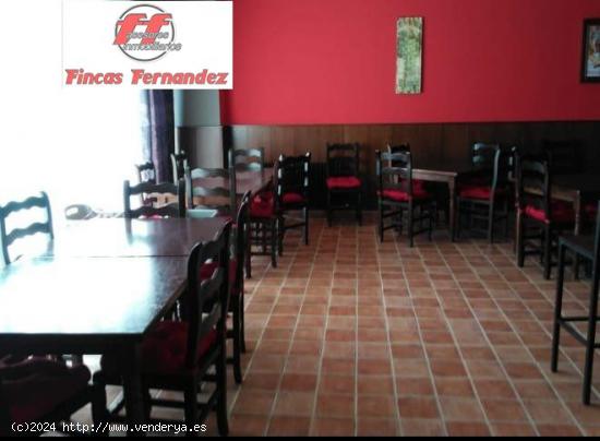 VENTA LOCAL BAR RESTAURANTE Y 5 ESTUDIOS. PRECIO  550.000 € - MADRID