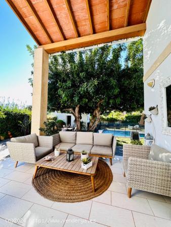 PRECIOSO CHALET EN VENTA EN LA PLAYA DE LES DEVESES (DENIA) - ALICANTE