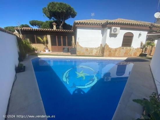  Chalet con piscina a 700 metros del mar, playa La Barrosa - CADIZ 