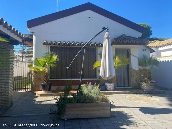 Chalet con piscina a 700 metros del mar, playa La Barrosa - CADIZ