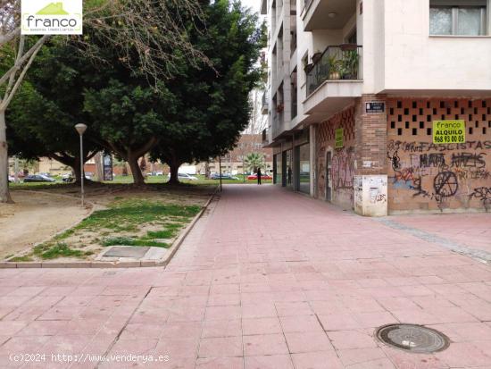 LOCAL COMERCIAL EN JUAN DE BORBON - MURCIA