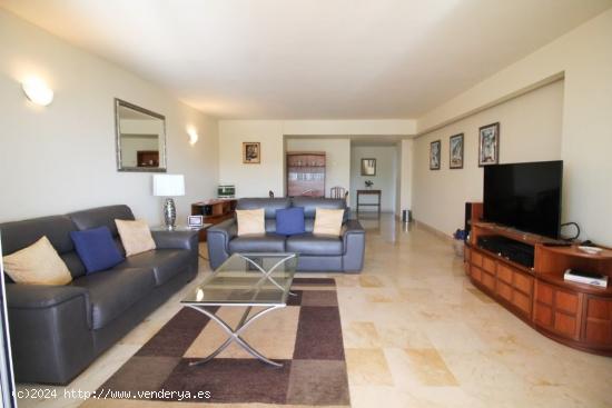 Excepcional Apartamento De 2 Dormitorios - MALAGA