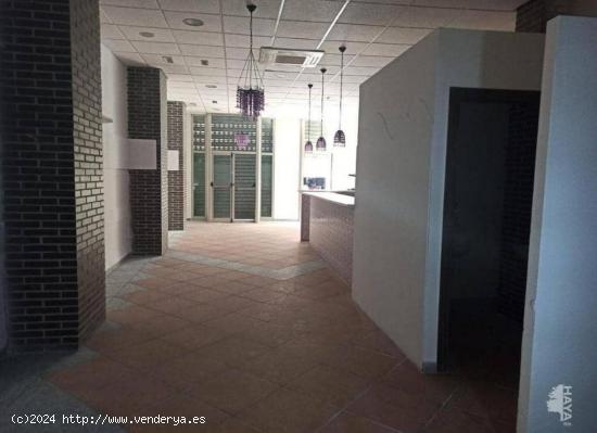 LOCAL COMERCIAL EN MUTXAMEL - ALICANTE