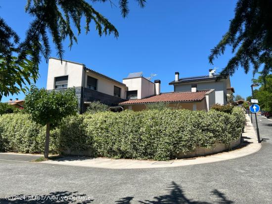 Chalet independiente en Esparza de Galar - NAVARRA