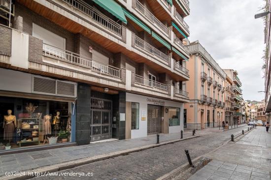 Piso  en San Antón. - GRANADA