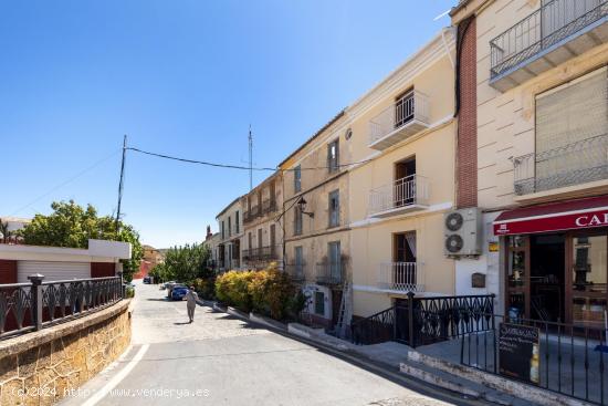  Edificio a reformar con gran potencial en Alhama de Granada - GRANADA 