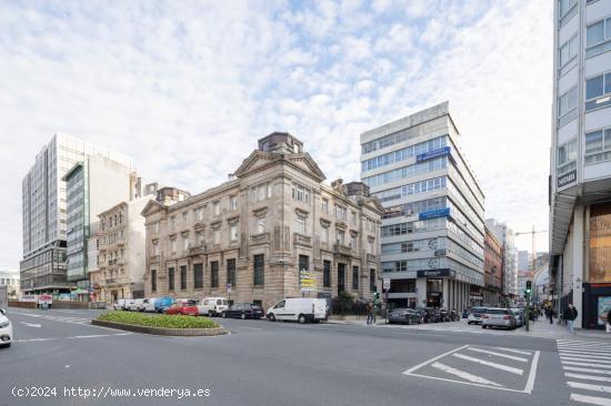 LOCAL SUPERCOMERCIAL EN EL CENTRO!!! OPORTUNIDAD !! - A CORUÑA