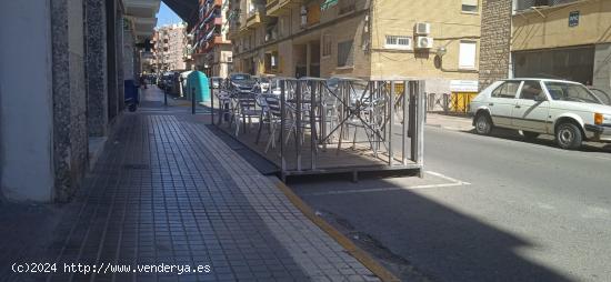 BAR EN PLENO FUNCIONAMIENTO - SE VENDE POR JUBILACION - ALICANTE