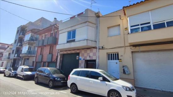  Venta de Casa Adosada en Calle Sant Josep,  24 El Vendrell - TARRAGONA 