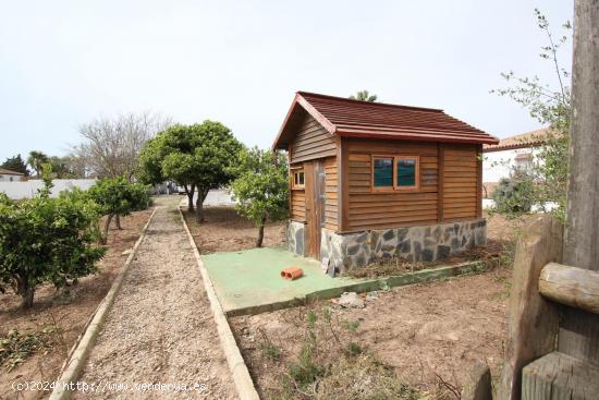  CASA DE CAMPO ZONA PAGO DEL HUMO CON 4 HAB Y 3 BAÑOS HIPOTECABLE !!!! - CADIZ 