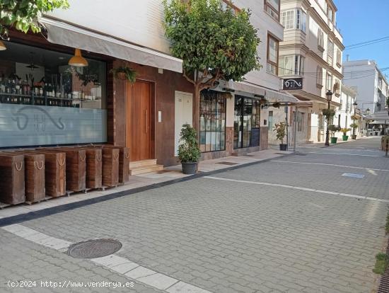  Local Comercial en el Centro de Estepona, a Pasos de la Playa. - MALAGA 