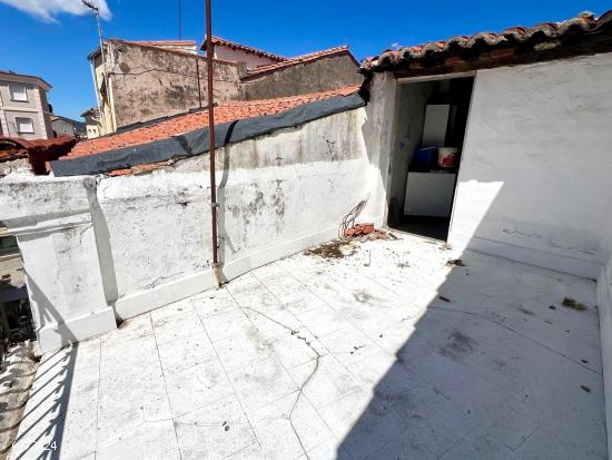 EDIFICIO EN PLENO CENTRO - CACERES