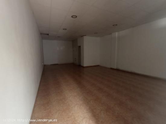 SE ALQUILA LOCAL COMERCIAL 60 MTS2 ZONA CENTRO 400 EUROS - ALICANTE