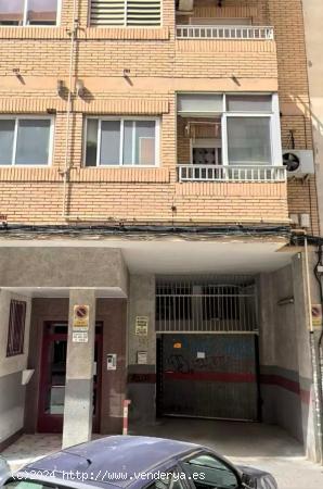 Se vende magnifica plaza de garaje en pleno centro de Murcia, barrio del Carmen. - MURCIA