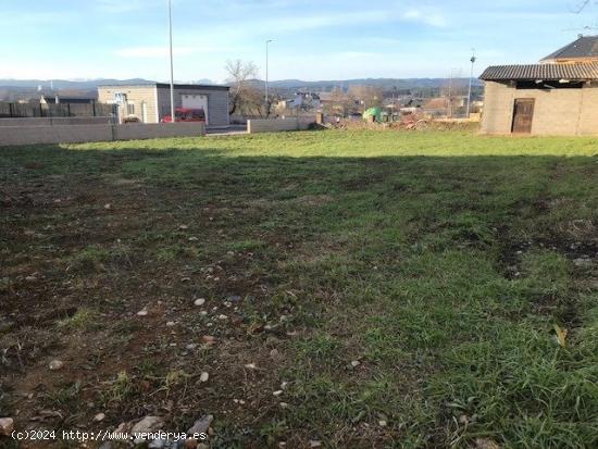 SE VENDE CASA Y SOLAR EN PLENO CENTRO DE CUBILLOS DEL SIL - LEON