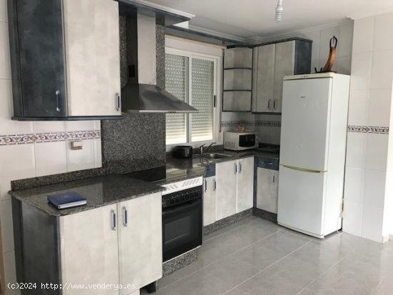 SE VENDE APARTAMENTO SEMINUEVO EN FLORES  DEL SIL - LEON