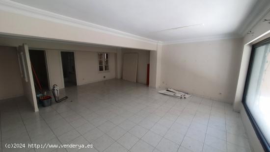 SE VENDE EN PLENO CENTRO DE PONFERRADA ENTREPLANTA IDEAL PARA OFICINAS - LEON