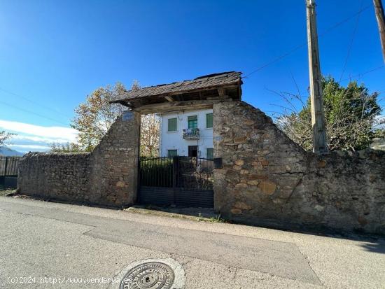 CASA CON TERRENO EN VILLAMARTIN DE LA ABADIA - LEON