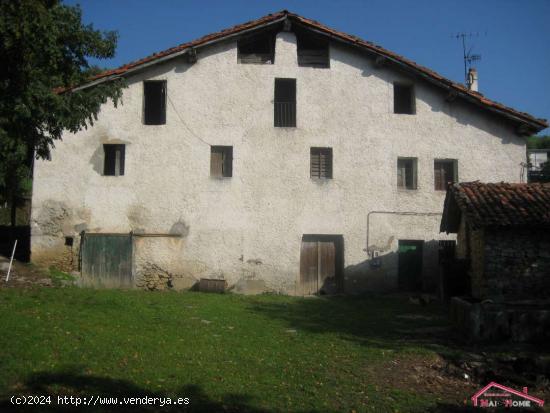 Caserío en Alkiza con amplio terreno - GUIPUZCOA