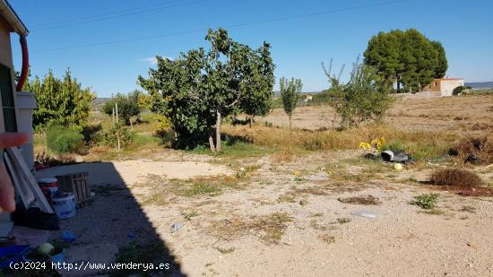 Se Vende en Almansa - ALBACETE