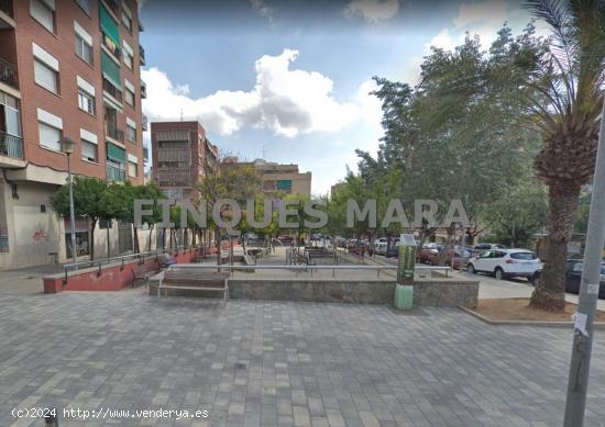 PARKING EN BUENISIMA ZONA! - BARCELONA