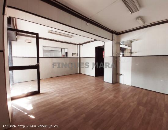 LOCAL COMERCIAL EN ZONA DE PASO....!!!!! - BARCELONA