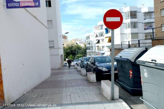 Local comercial en Mar y Sierra - MALAGA