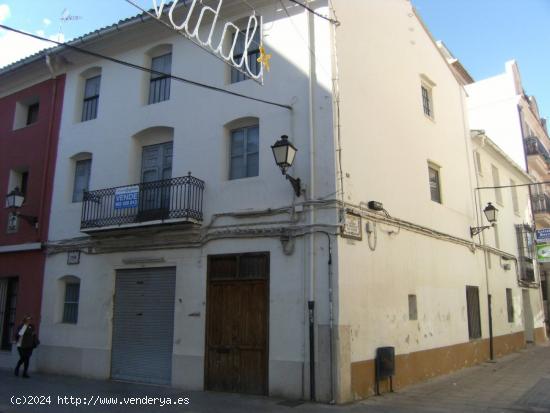 ALG221- FINCAS GIRBÉS OFRECE A LA VENTA CASA EN CALLE VALENCIA-PLACETA DELS ANGELS - VALENCIA