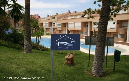 CHALET ADOSADO EN VENTA - ZONA CABO DE LAS HUERTAS - ALICANTE - ALICANTE