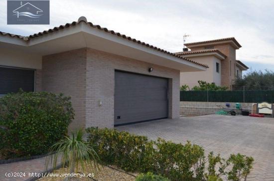 CHALET INDEPENDIENTE EN VENTA EN SAN VICENTE DEL RASPEIG - ALICANTE - ALICANTE