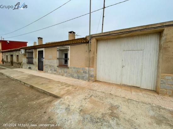 2 Fincas en los Canovas, 1 para reformar - MURCIA