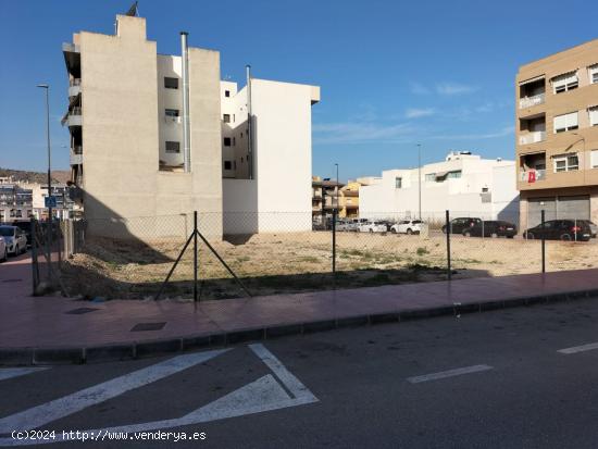 URBANO EN CALLOSA DE SEGURA - ALICANTE