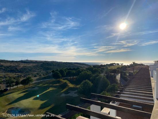 ÁTICO CON VISTAS AL  MAR EN PRIMERA LINEA DE  GOLF EN VALLE ROMANO, ESTEPONA - MALAGA