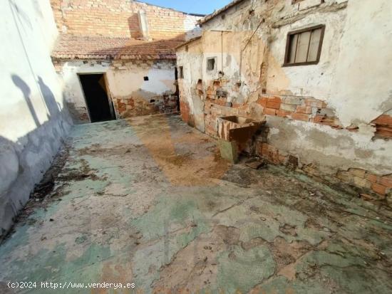 SE CASA EN EL BARRIO SAN ANTONIO DE MOLINA DE SEGURA - MURCIA