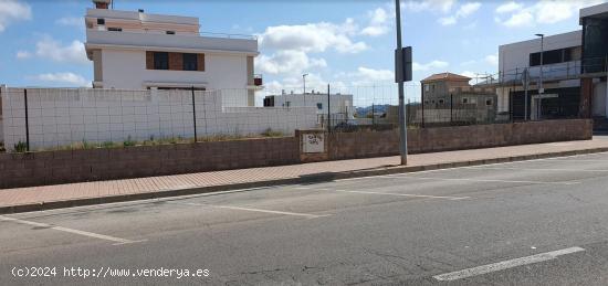 SE VENDE MAGNIFICO SOLAR EN EL AREA 6 DE LA VALL D'UIXO DE 602 METROS ESQUINERO - CASTELLON