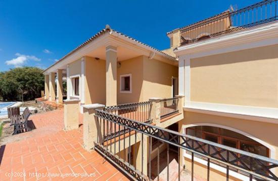 MAGNIFICA VILLA A ESTRENAR EN SOTOGRANDE ALTO!!! ZONA F - CADIZ