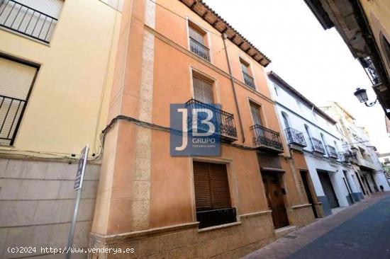  Casa de Pueblo, señorial y con encanto, en Enguera - VALENCIA 